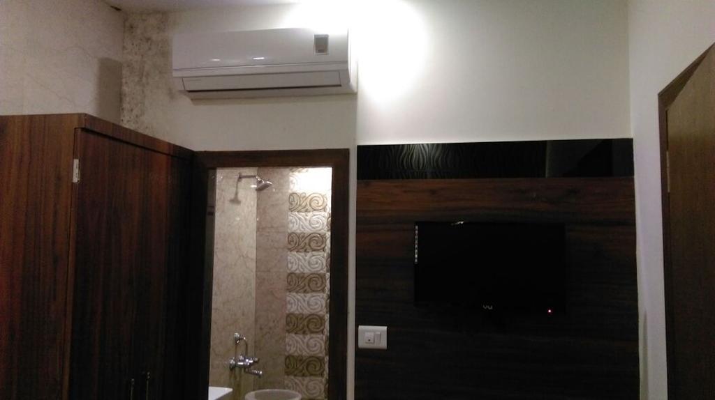 מומביי Hotel Palace Residency מראה חיצוני תמונה