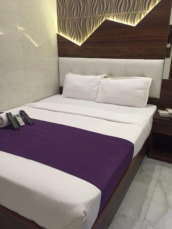 מומביי Hotel Palace Residency מראה חיצוני תמונה
